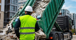 Вывоз строительного мусора в Ялте: услуги лицензированной компании — ПроМусор